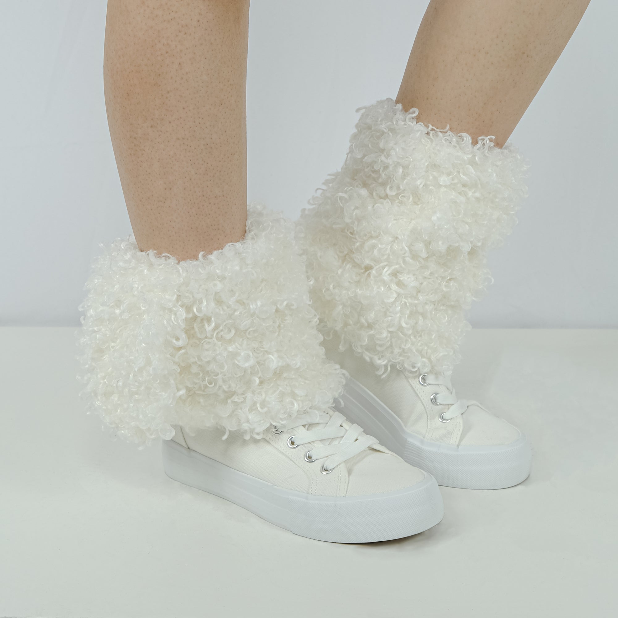 Bunny Legwarmers - White
